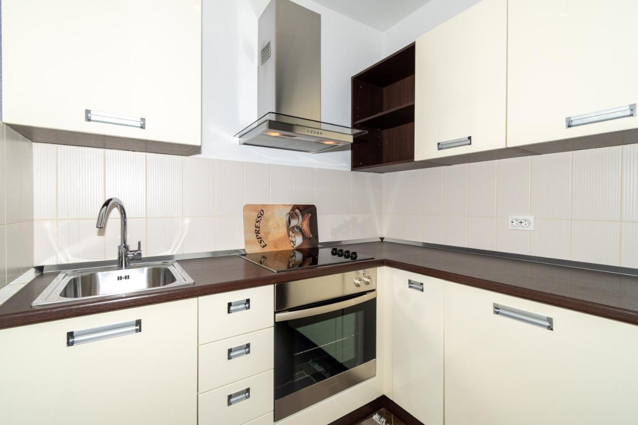 ספליט Trstenik Beach Apartment מראה חיצוני תמונה